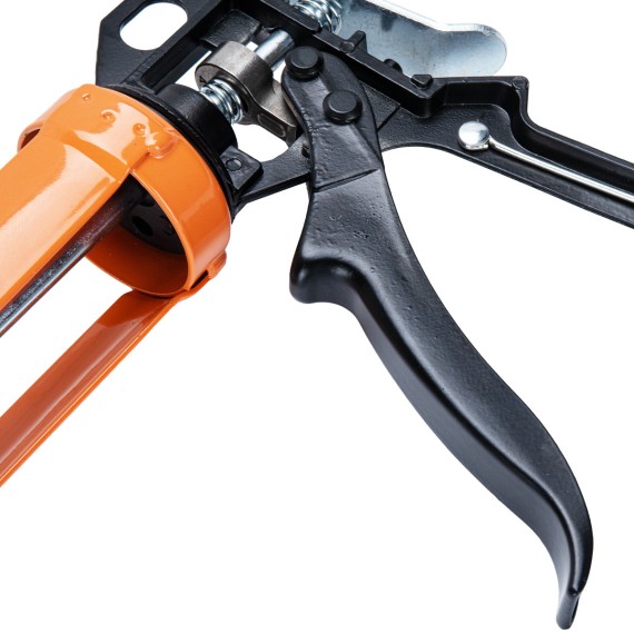 High-Quality Professional Caulking Gun for Precise Sealant Application | KSEIBI