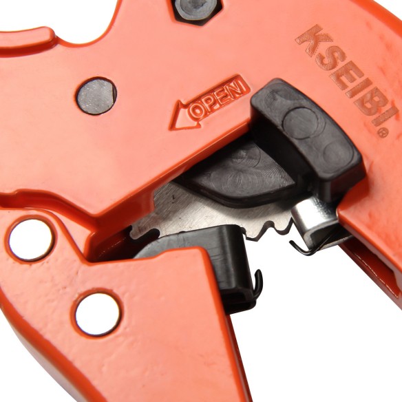 Hochwertiger PVC-Rohrschneider für präzise Schnitte | KSEIBI