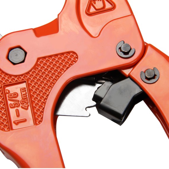 Premium PVC Pipe Cutter 301 for Precision Cuts | KSEIBI
