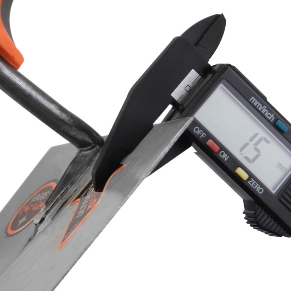 Hochwertige Maurerkelle mit Quadratischer Spitze für präzises Arbeiten | KSEIBI