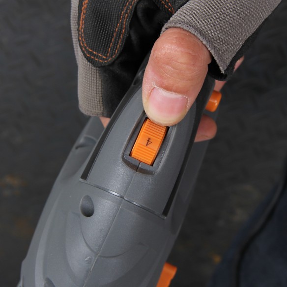 "Präzise und kraftvolle Stichsäge für Profis | KSEIBI"