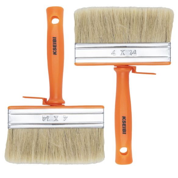 "Nettoyez facilement vos plafonds avec la brosse idéale | KSEIBI"