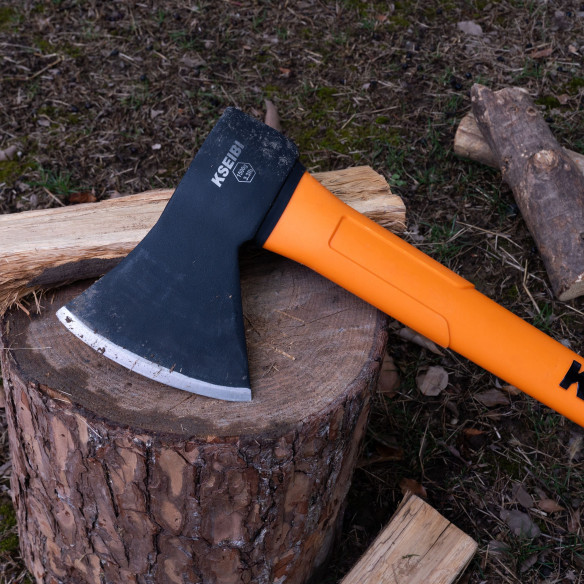 Axe With Fiberglass Handle/Large