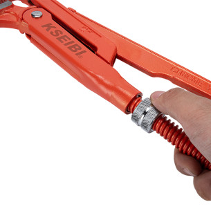 Hochwertige 90° Rohrzange für präzises Arbeiten | KSEIBI 2
