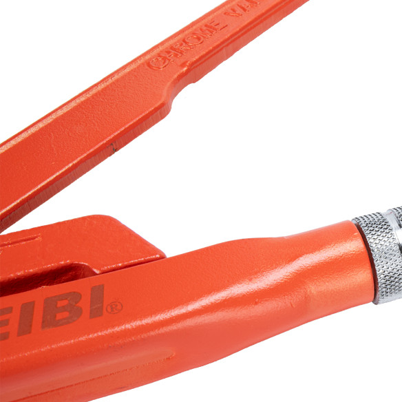 Durable 90 Bent Nose Pipe Wrench for Easy Plumbing Jobs | KSEIBI